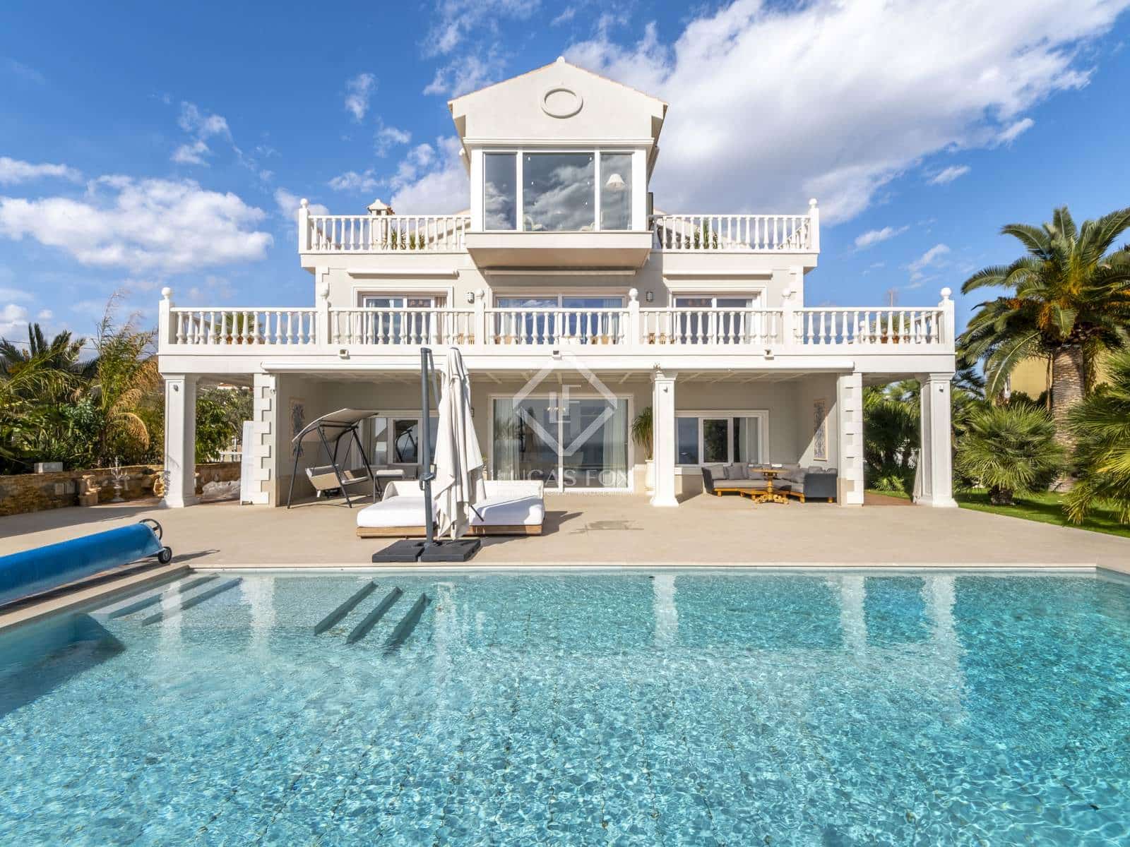7 soveværelse Villa til salg i El Campello med swimmingpool garage - € 3.800.000 (Ref: 8790911)