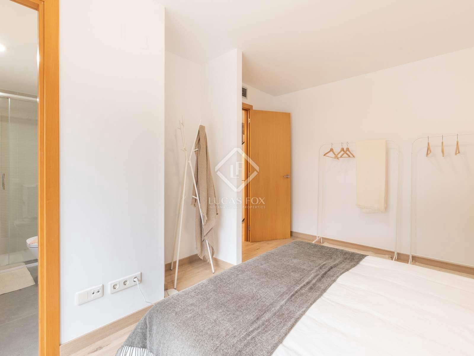 3 soverom Villa til salgs i La Pineda med svømmebasseng - € 980 000 (Ref: 8790960)