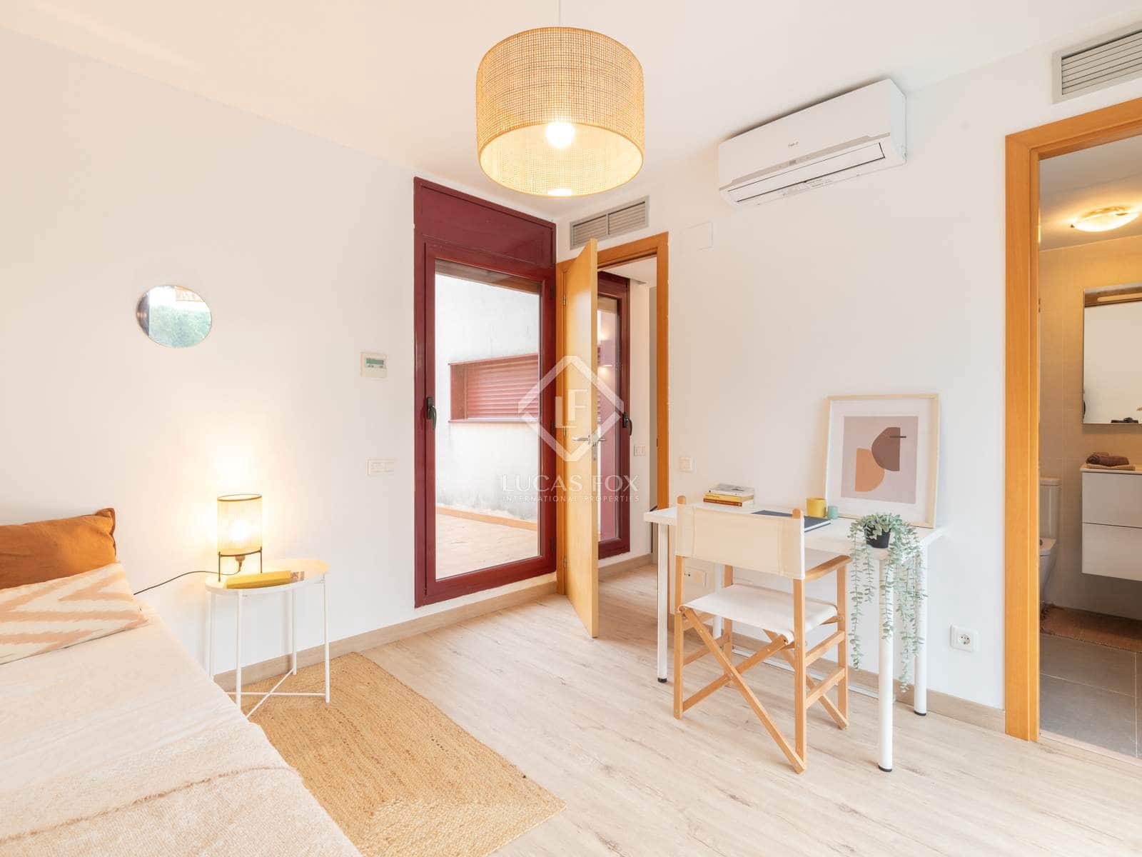 3 soverom Villa til salgs i La Pineda med svømmebasseng - € 980 000 (Ref: 8790960)