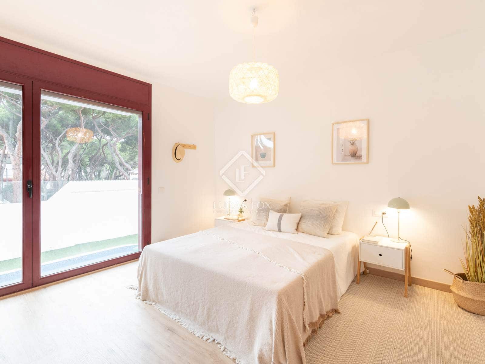 3 soverom Villa til salgs i La Pineda med svømmebasseng - € 980 000 (Ref: 8790960)