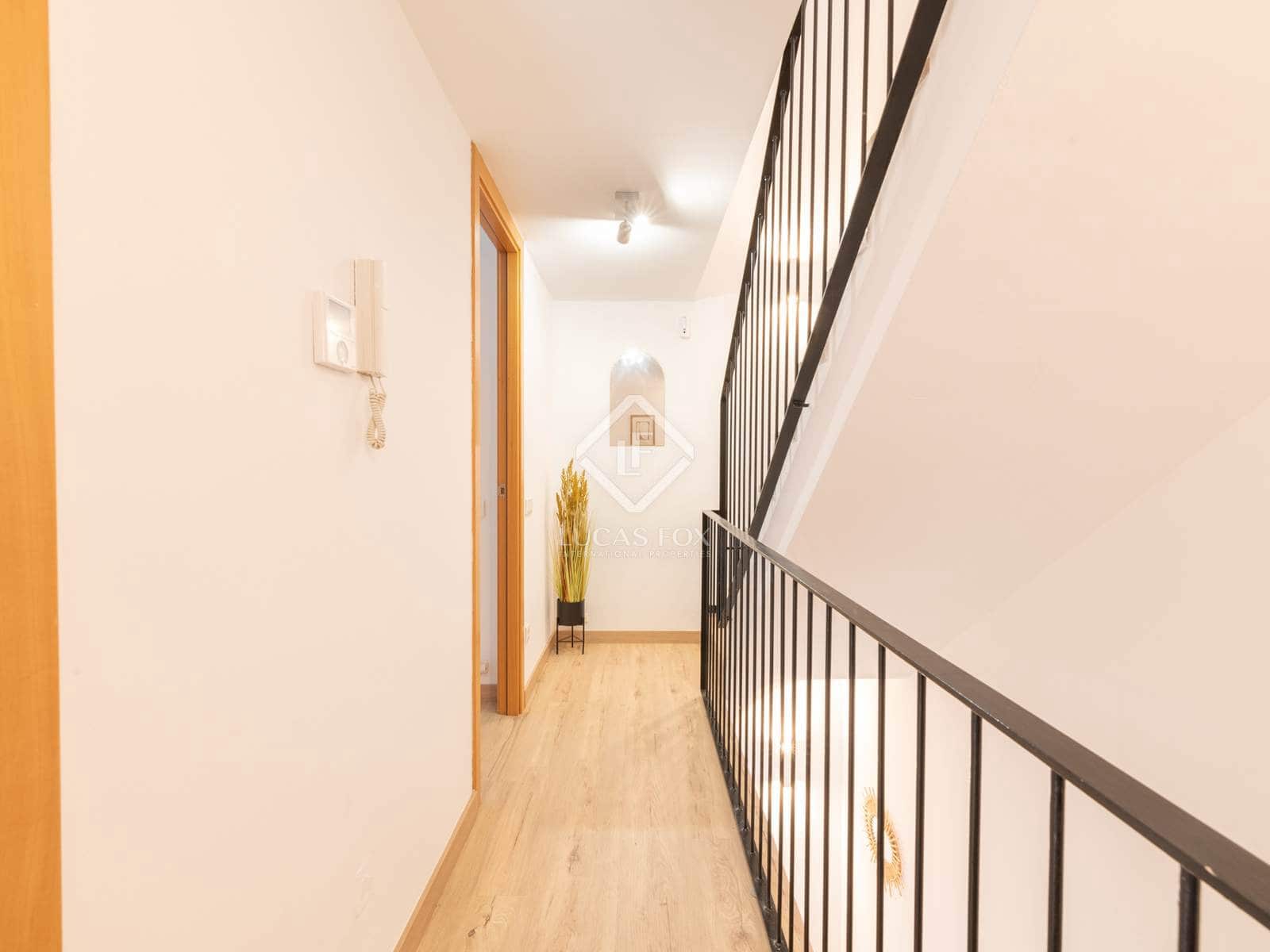 3 soverom Villa til salgs i La Pineda med svømmebasseng - € 980 000 (Ref: 8790960)