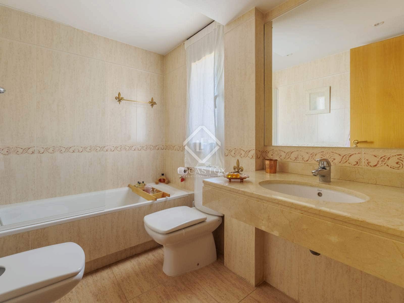 5 soveværelse Villa til salg i Boadilla del Monte med swimmingpool garage - € 2.250.000 (Ref: 8793918)