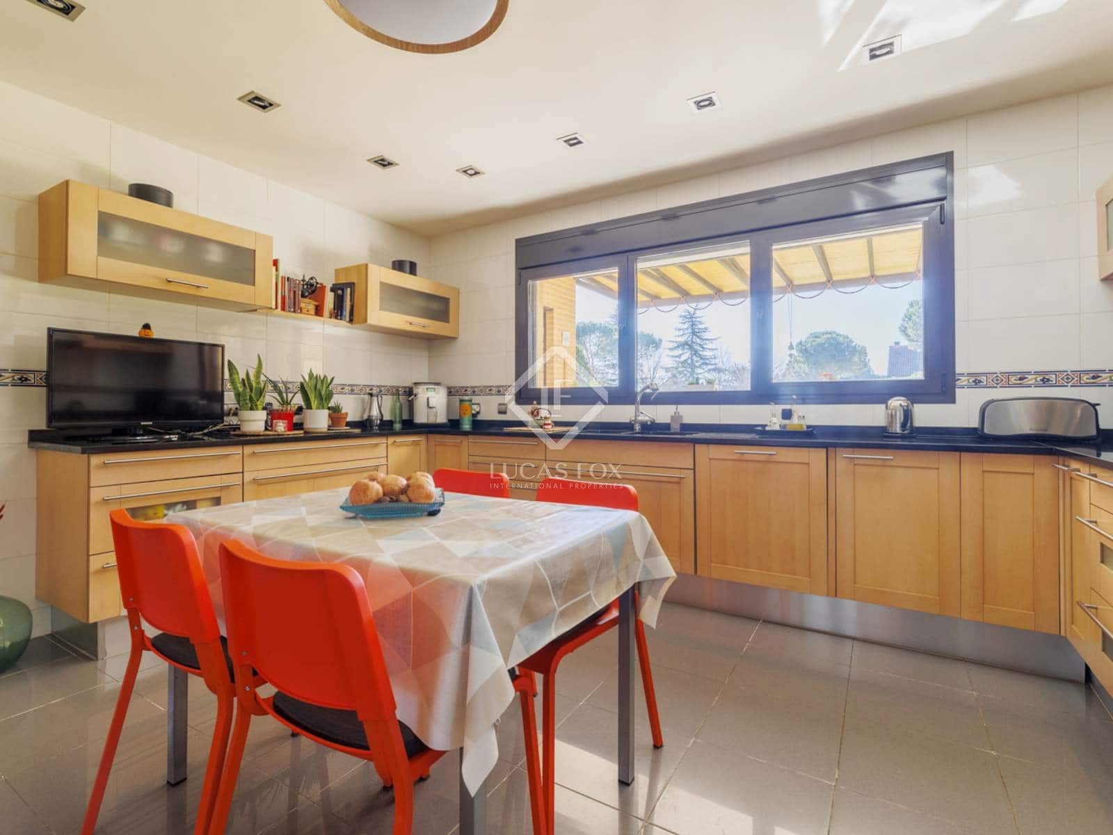 5 soveværelse Villa til salg i Boadilla del Monte med swimmingpool garage - € 2.250.000 (Ref: 8793918)