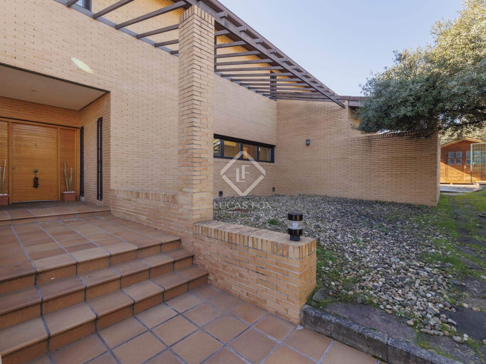 5 soveværelse Villa til salg i Boadilla del Monte med swimmingpool garage - € 2.250.000 (Ref: 8793918)