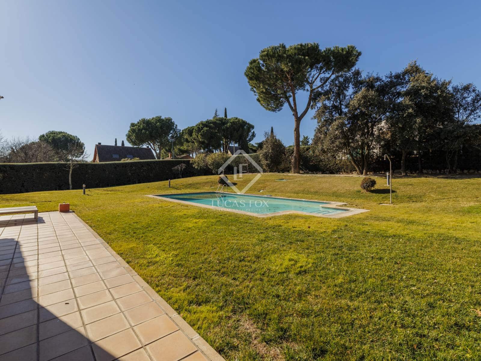 5 soveværelse Villa til salg i Boadilla del Monte med swimmingpool garage - € 2.250.000 (Ref: 8793918)