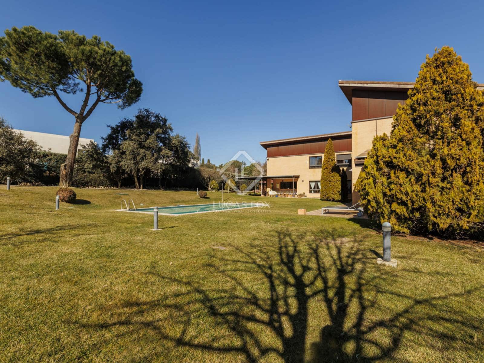 5 soveværelse Villa til salg i Boadilla del Monte med swimmingpool garage - € 2.250.000 (Ref: 8793918)