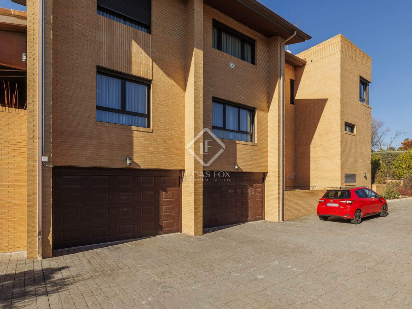 5 soveværelse Villa til salg i Boadilla del Monte med swimmingpool garage - € 2.250.000 (Ref: 8793918)