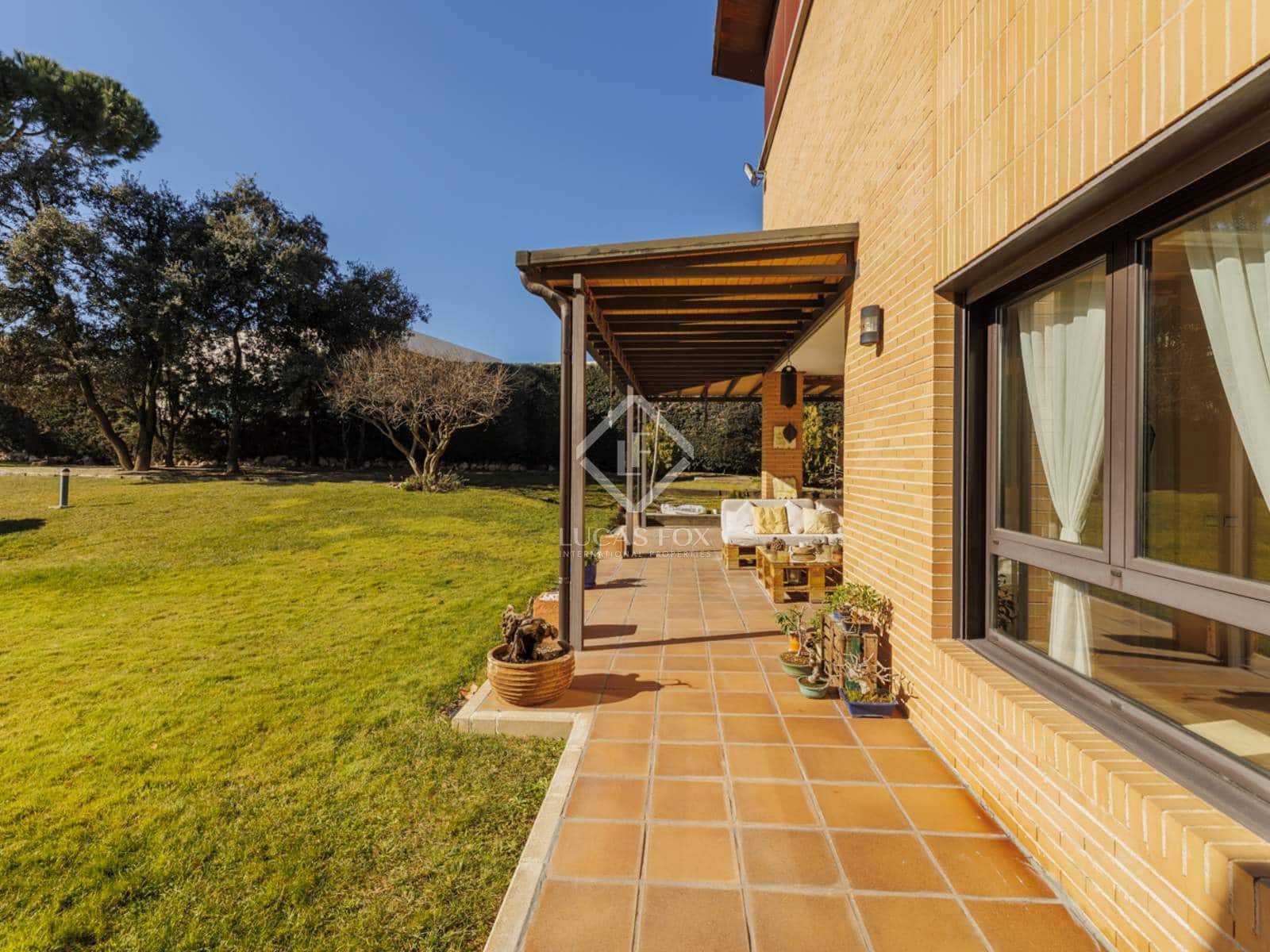 5 soveværelse Villa til salg i Boadilla del Monte med swimmingpool garage - € 2.250.000 (Ref: 8793918)