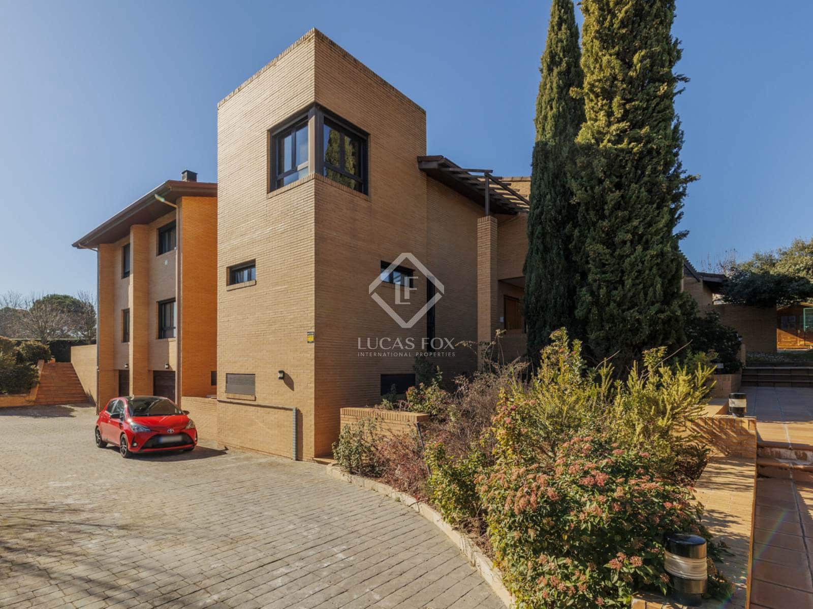 5 soveværelse Villa til salg i Boadilla del Monte med swimmingpool garage - € 2.250.000 (Ref: 8793918)