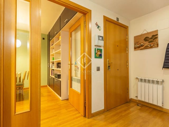 3 makuuhuone Huoneisto myytävänä paikassa Sant Just Desvern mukana 
autotalli - 550 000 € (Ref: 8800286)