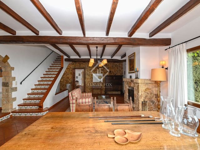 6 bedroom Villa for sale in Platja d'Aro, Castell-Platja d'Aro with pool garage - € 2,200,000 (Ref: 8802606)