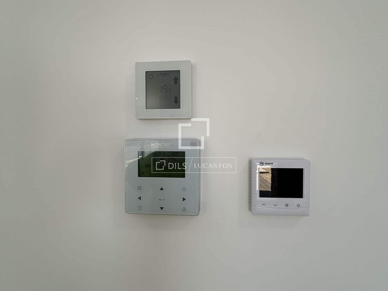 3 bedroom Villa for sale in Benissa with pool garage - € 1,175,000 (Ref: 8803268)