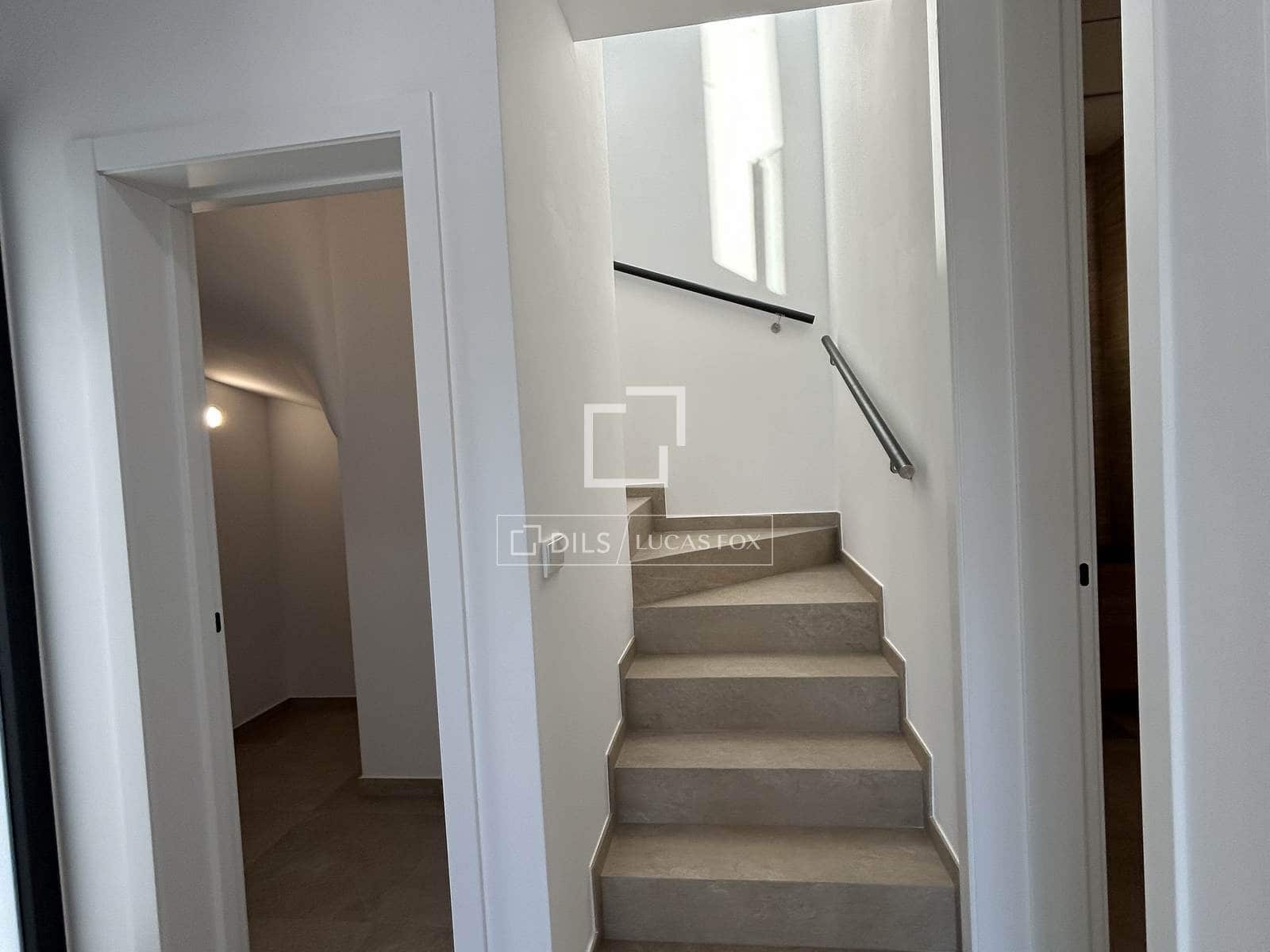 3 bedroom Villa for sale in Benissa with pool garage - € 1,175,000 (Ref: 8803268)