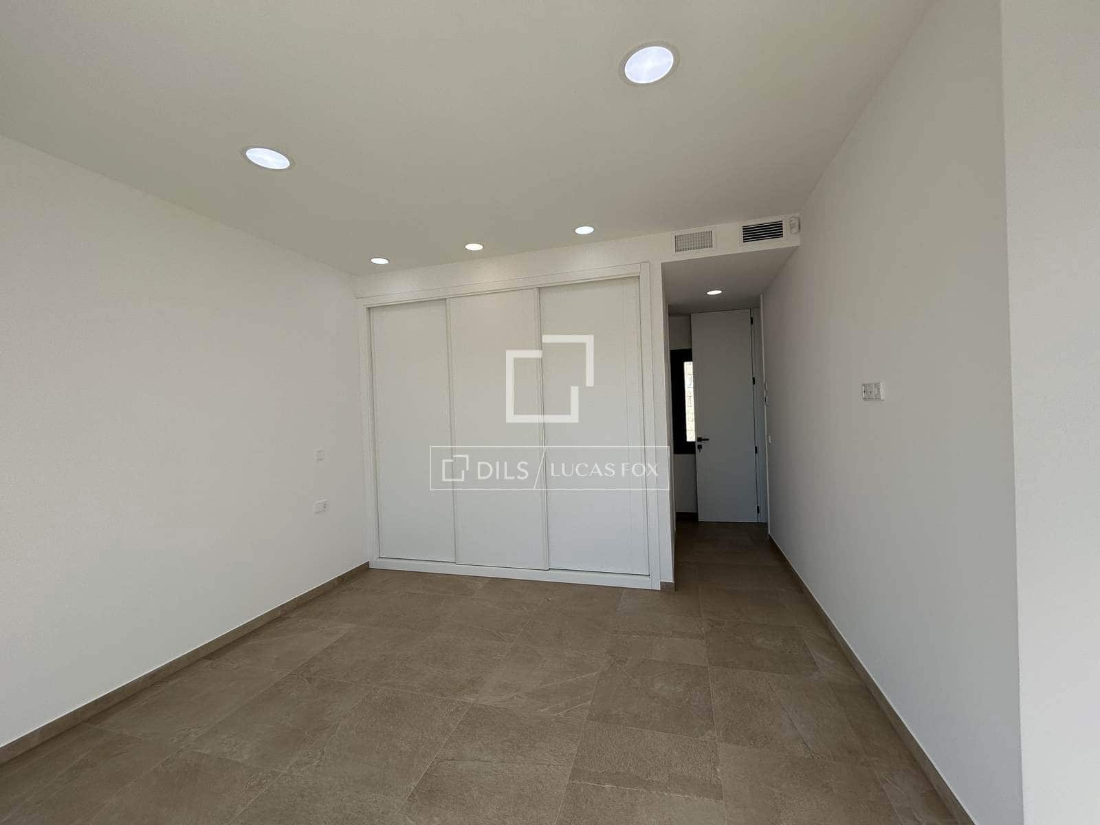 3 bedroom Villa for sale in Benissa with pool garage - € 1,175,000 (Ref: 8803268)