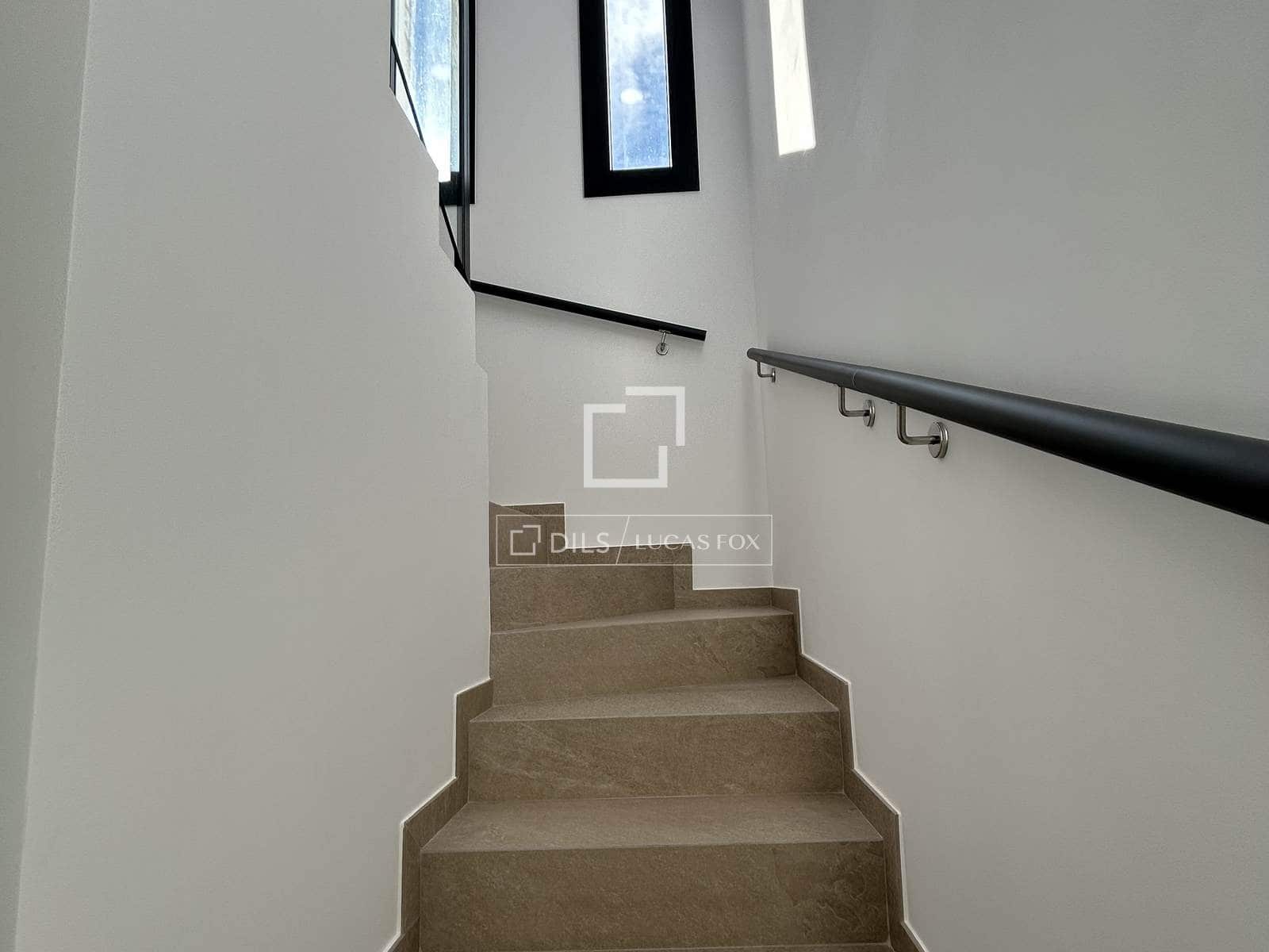 3 bedroom Villa for sale in Benissa with pool garage - € 1,175,000 (Ref: 8803268)