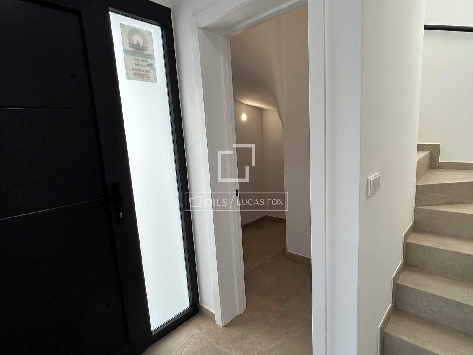 3 bedroom Villa for sale in Benissa with pool garage - € 1,175,000 (Ref: 8803268)