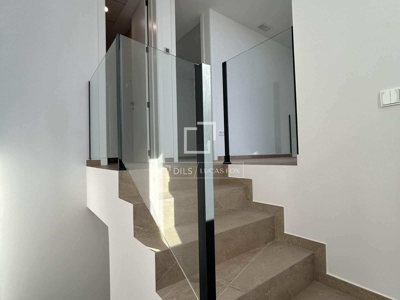 3 bedroom Villa for sale in Benissa with pool garage - € 1,175,000 (Ref: 8803268)