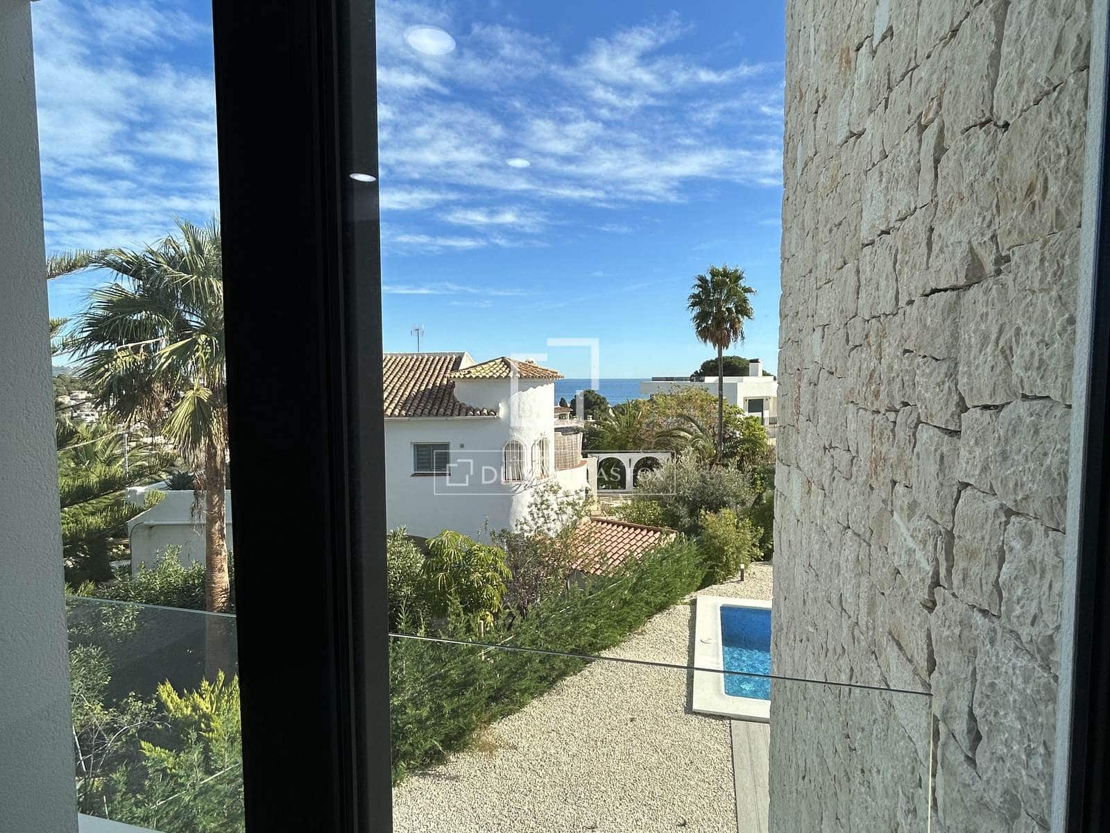 3 bedroom Villa for sale in Benissa with pool garage - € 1,175,000 (Ref: 8803268)