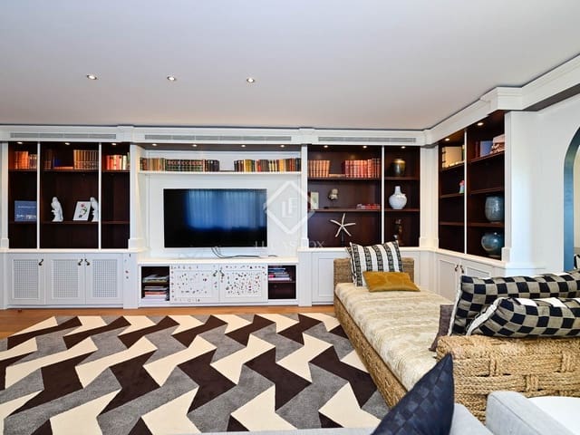 5 sypialnia Willa na sprzedaż w Santa Cristina d'Aro z basenem garażem - 2 500 000 € (Ref: 8806542)