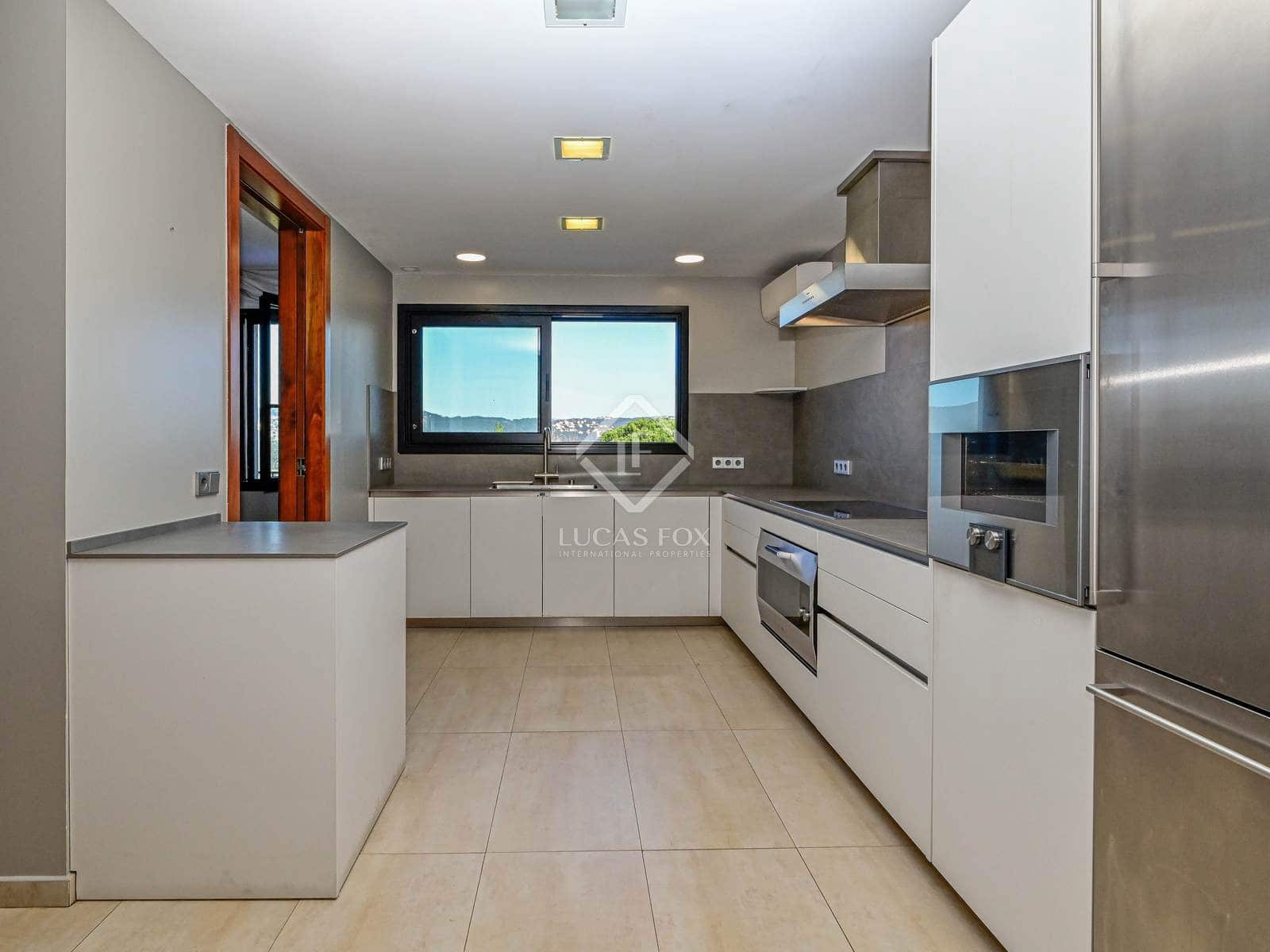 5 bedroom Villa for sale in Santa Cristina d'Aro with pool garage - € 2,500,000 (Ref: 8806542)