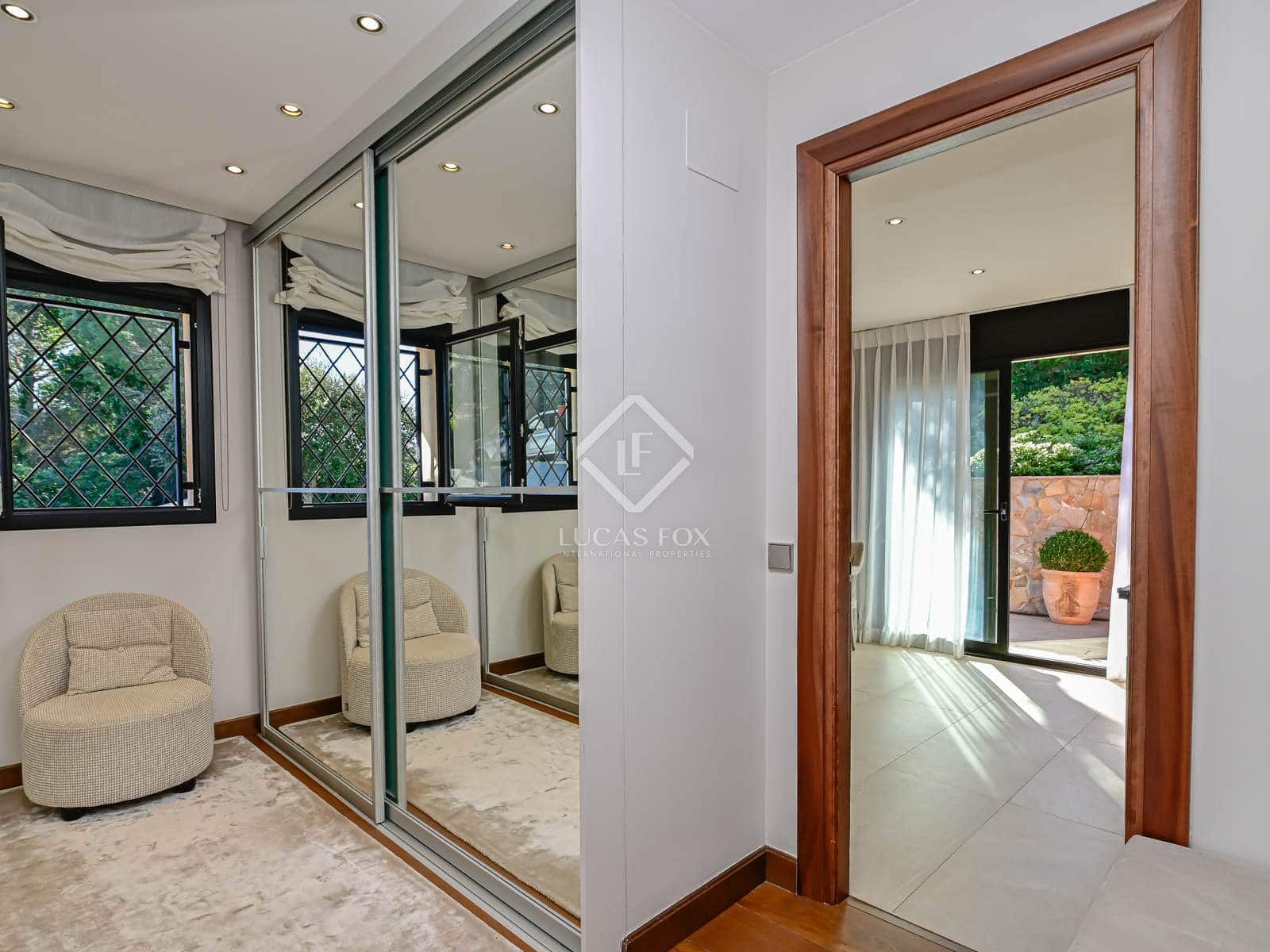 5 bedroom Villa for sale in Santa Cristina d'Aro with pool garage - € 2,500,000 (Ref: 8806542)