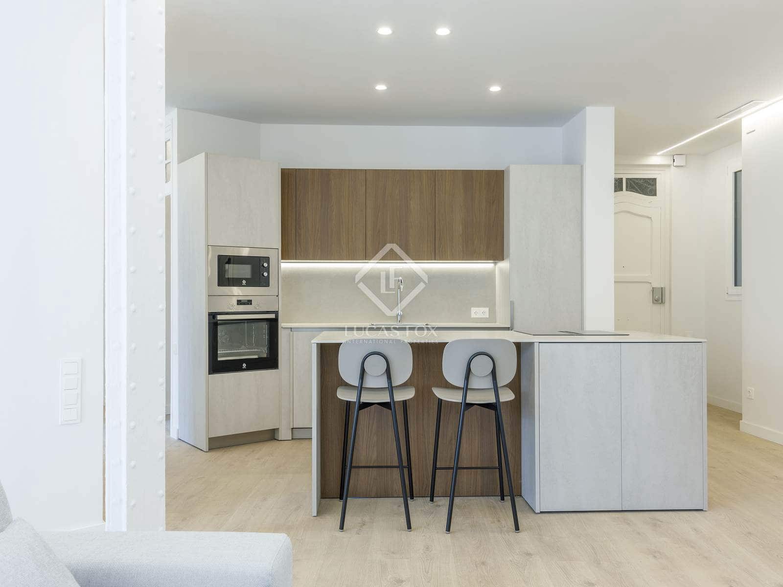 4 makuuhuone Huoneisto vuokrattavana paikassa Valencia kaupunki - 2 600 € (Ref: 8806544)