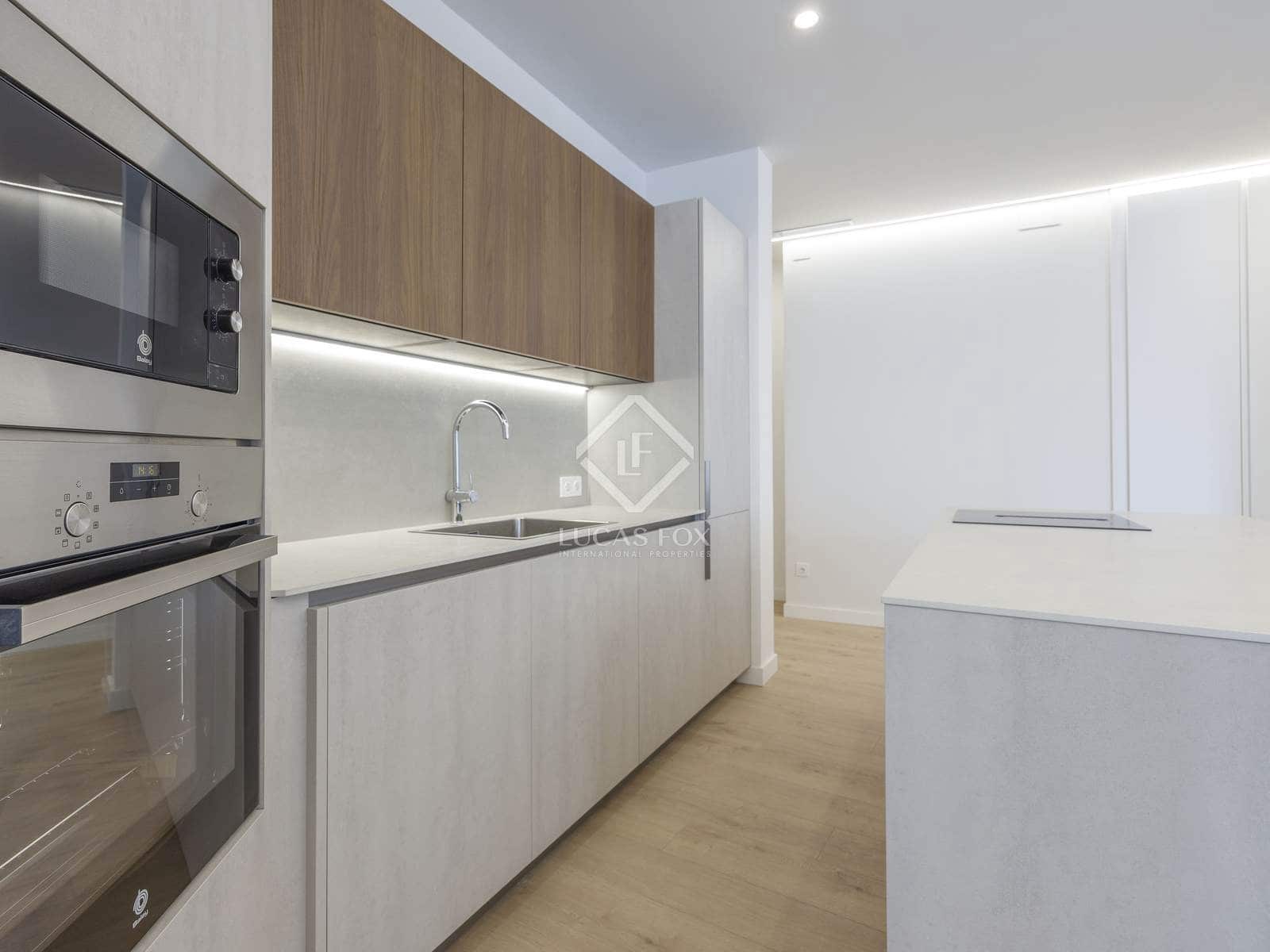 4 makuuhuone Huoneisto vuokrattavana paikassa Valencia kaupunki - 2 600 € (Ref: 8806544)