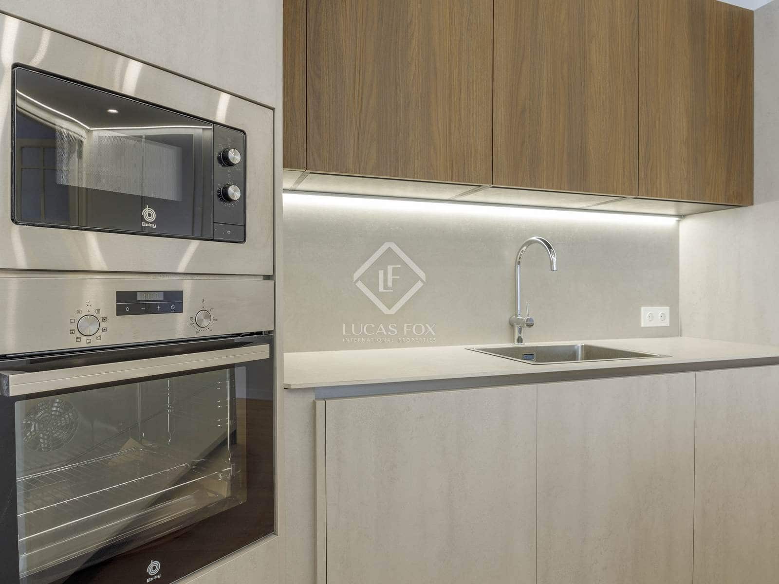 4 makuuhuone Huoneisto vuokrattavana paikassa Valencia kaupunki - 2 600 € (Ref: 8806544)