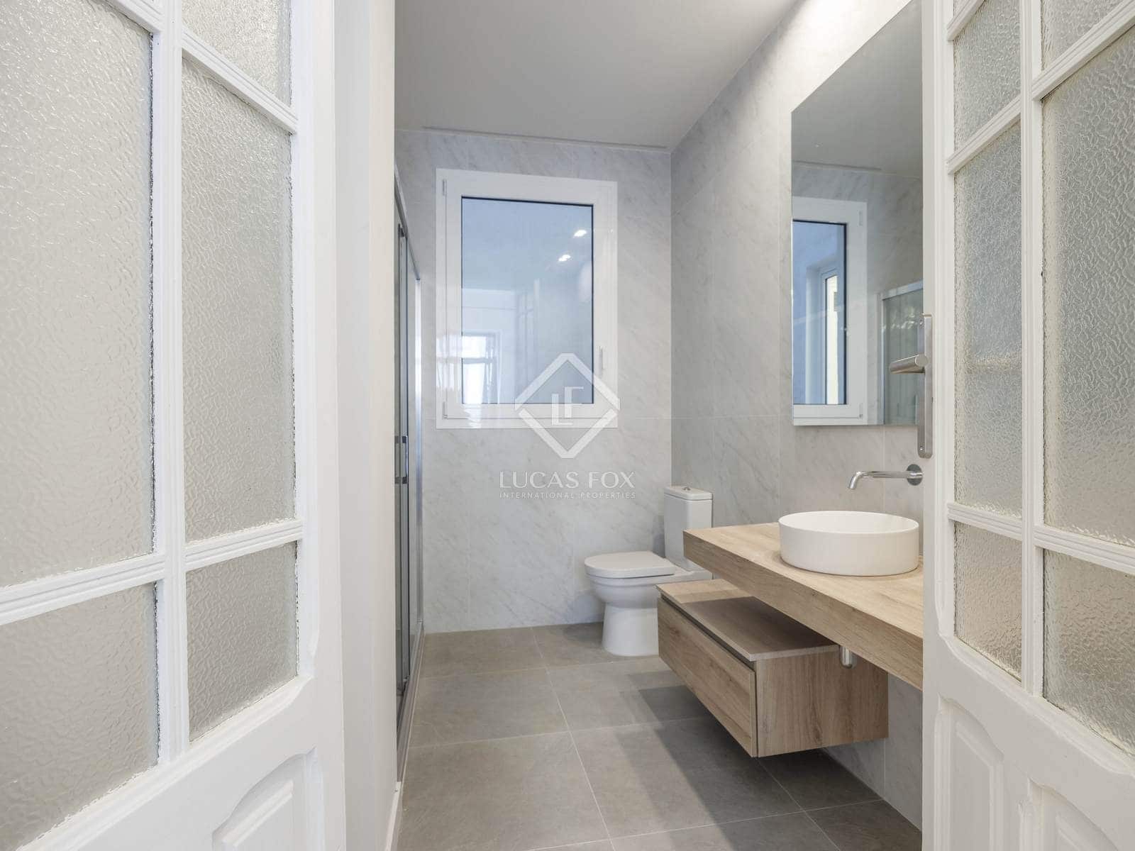 4 makuuhuone Huoneisto vuokrattavana paikassa Valencia kaupunki - 2 600 € (Ref: 8806544)