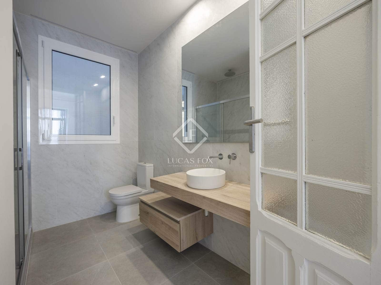 4 makuuhuone Huoneisto vuokrattavana paikassa Valencia kaupunki - 2 600 € (Ref: 8806544)