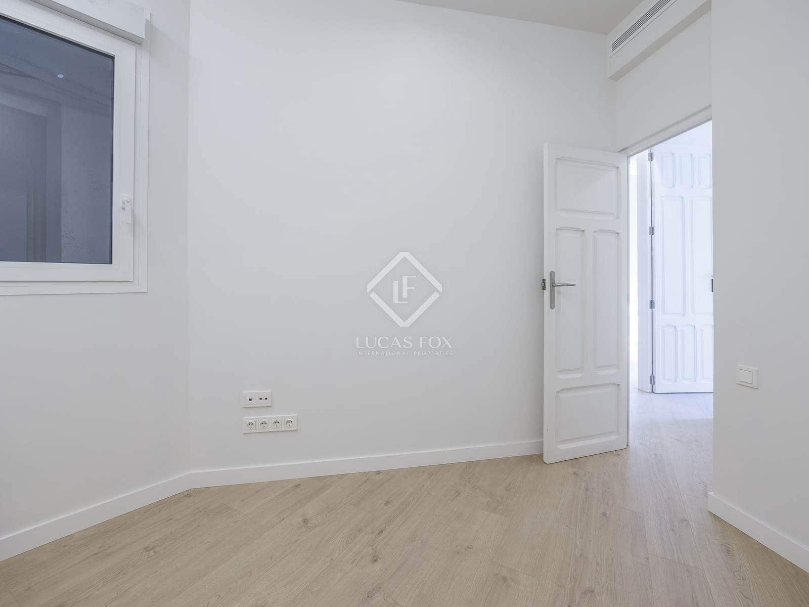 4 makuuhuone Huoneisto vuokrattavana paikassa Valencia kaupunki - 2 600 € (Ref: 8806544)