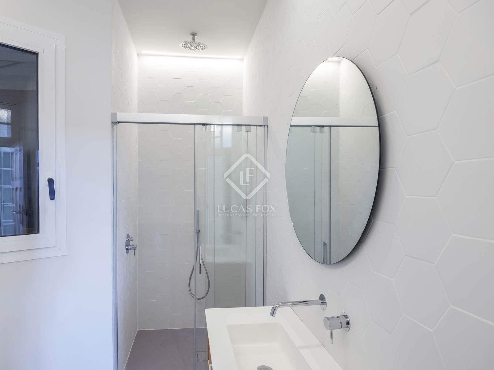 4 makuuhuone Huoneisto vuokrattavana paikassa Valencia kaupunki - 2 600 € (Ref: 8806544)