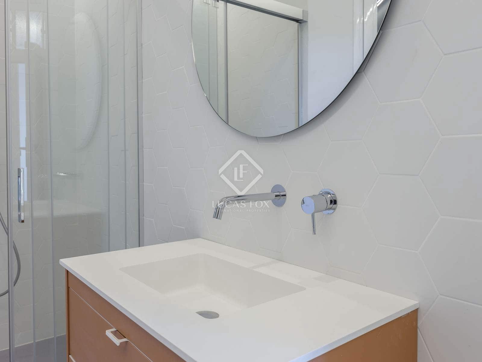4 makuuhuone Huoneisto vuokrattavana paikassa Valencia kaupunki - 2 600 € (Ref: 8806544)