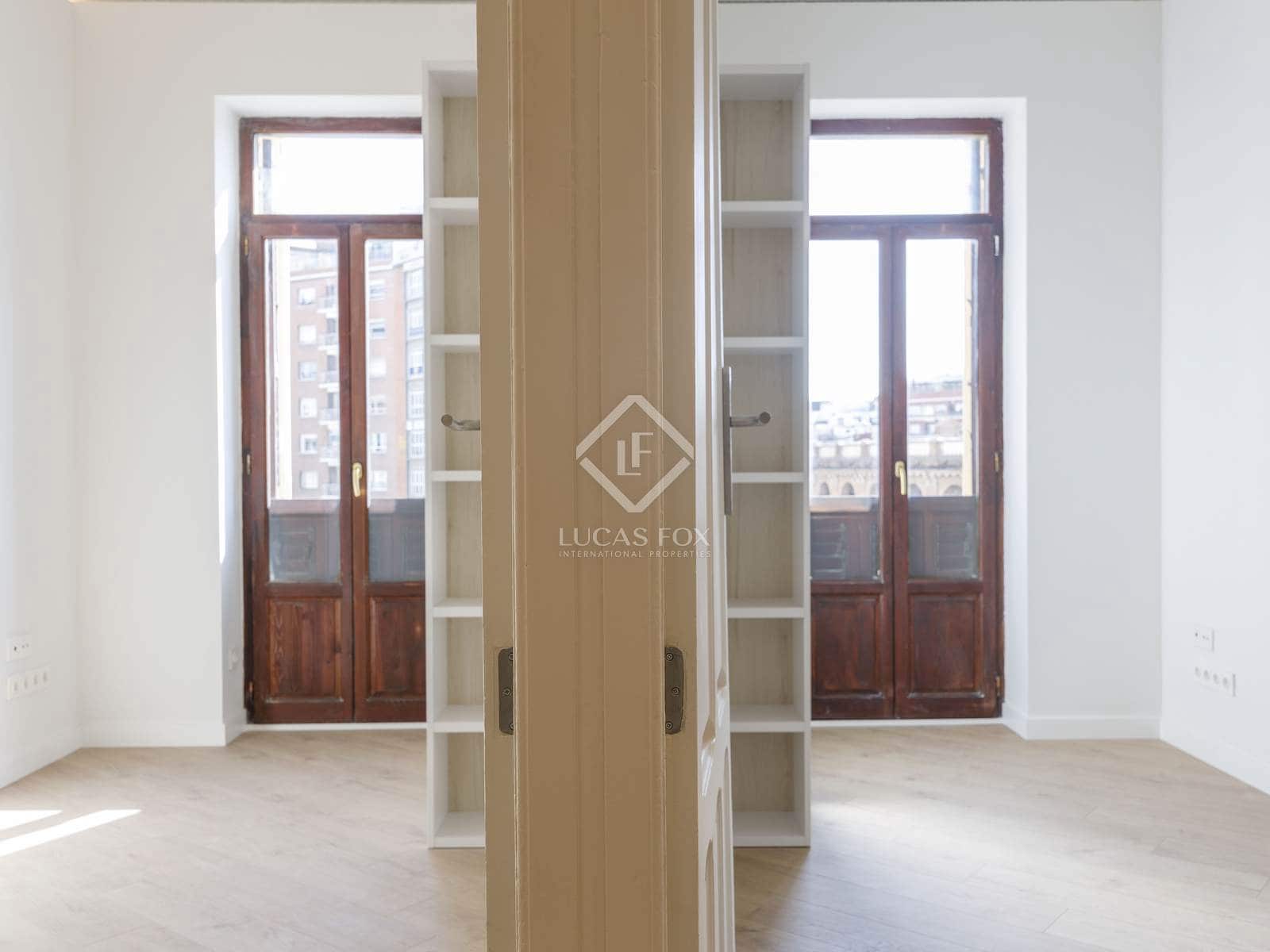 4 makuuhuone Huoneisto vuokrattavana paikassa Valencia kaupunki - 2 600 € (Ref: 8806544)