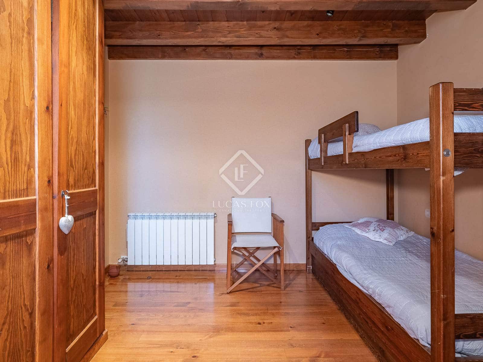 4 soveværelse Villa til salg i Fontanals de Cerdanya med garage - € 750.000 (Ref: 8807168)