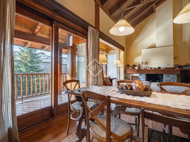 4 Zimmer Villa zu verkaufen in Fontanals de Cerdanya mit Garage - 750.000 € (Ref: 8807168)