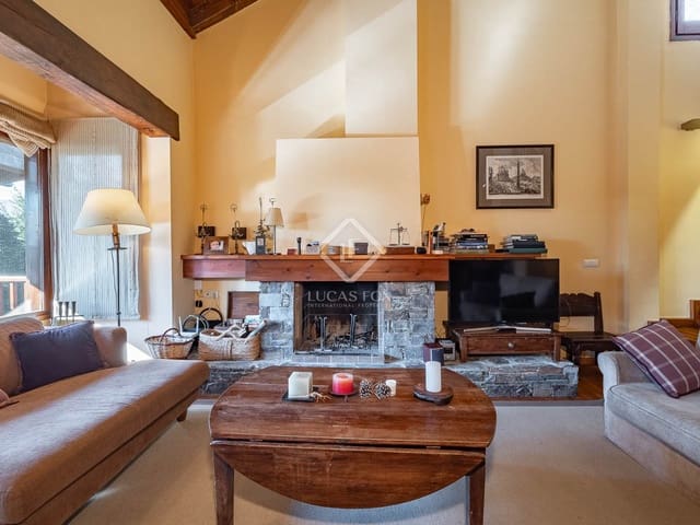 4 Zimmer Villa zu verkaufen in Fontanals de Cerdanya mit Garage - 750.000 € (Ref: 8807168)