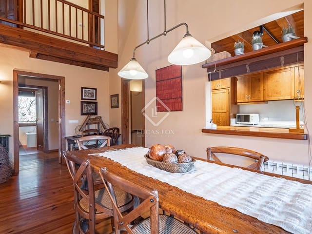 4 Zimmer Villa zu verkaufen in Fontanals de Cerdanya mit Garage - 750.000 € (Ref: 8807168)