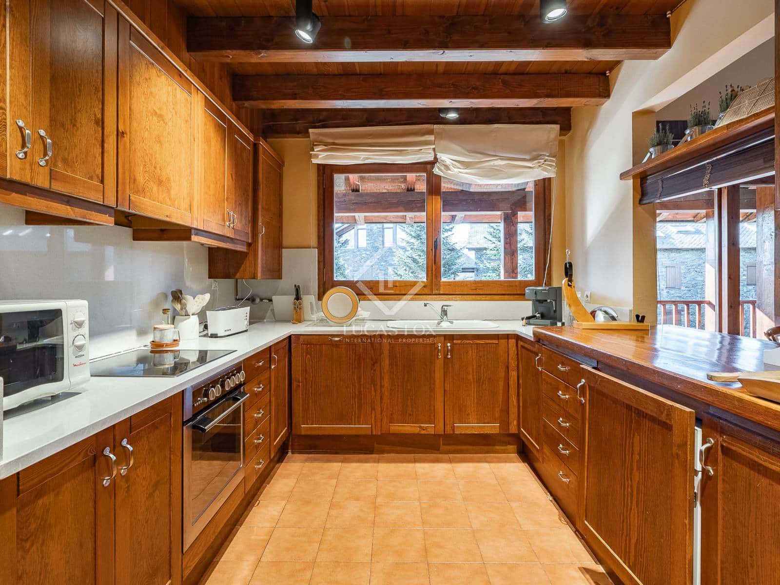 4 soveværelse Villa til salg i Fontanals de Cerdanya med garage - € 750.000 (Ref: 8807168)