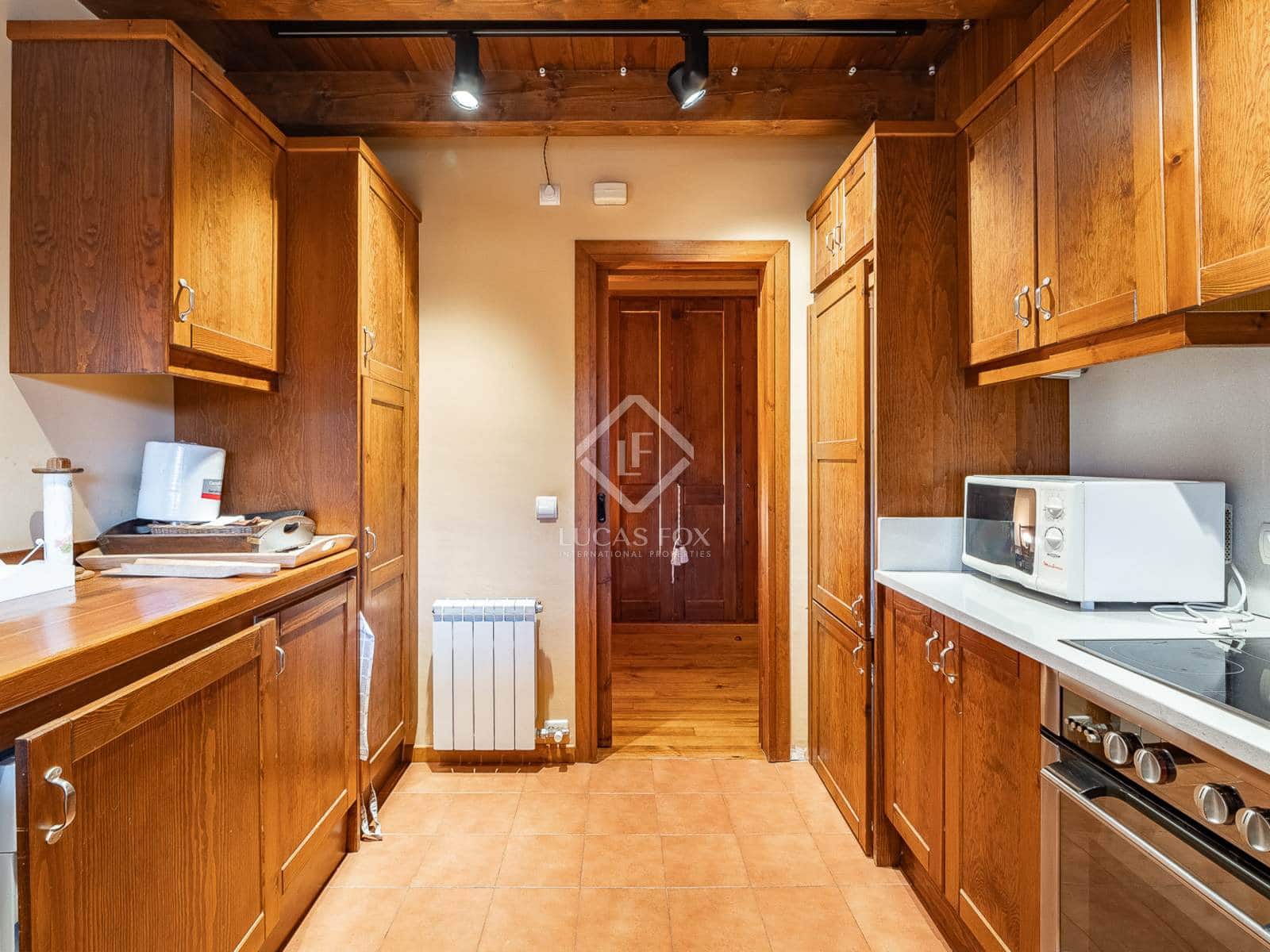 4 soveværelse Villa til salg i Fontanals de Cerdanya med garage - € 750.000 (Ref: 8807168)