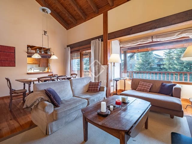 4 Zimmer Villa zu verkaufen in Fontanals de Cerdanya mit Garage - 750.000 € (Ref: 8807168)