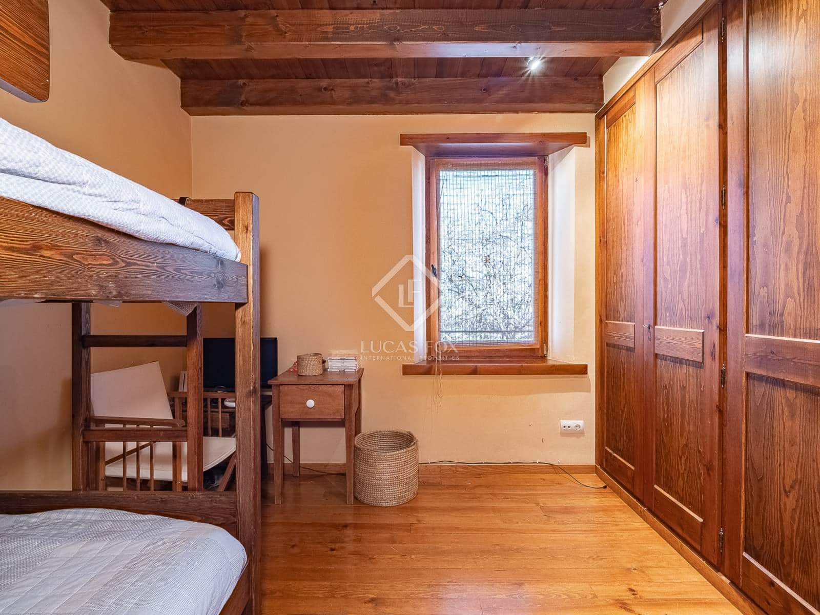 4 soveværelse Villa til salg i Fontanals de Cerdanya med garage - € 750.000 (Ref: 8807168)