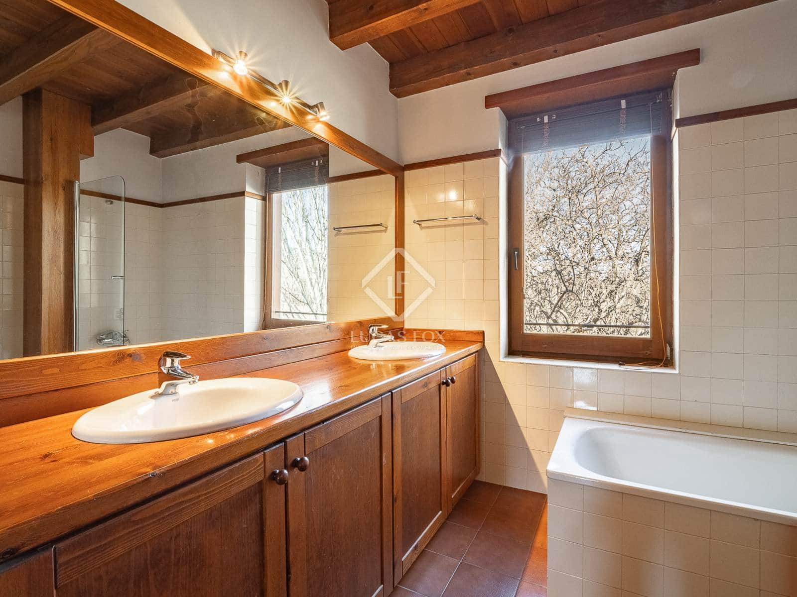 4 soveværelse Villa til salg i Fontanals de Cerdanya med garage - € 750.000 (Ref: 8807168)