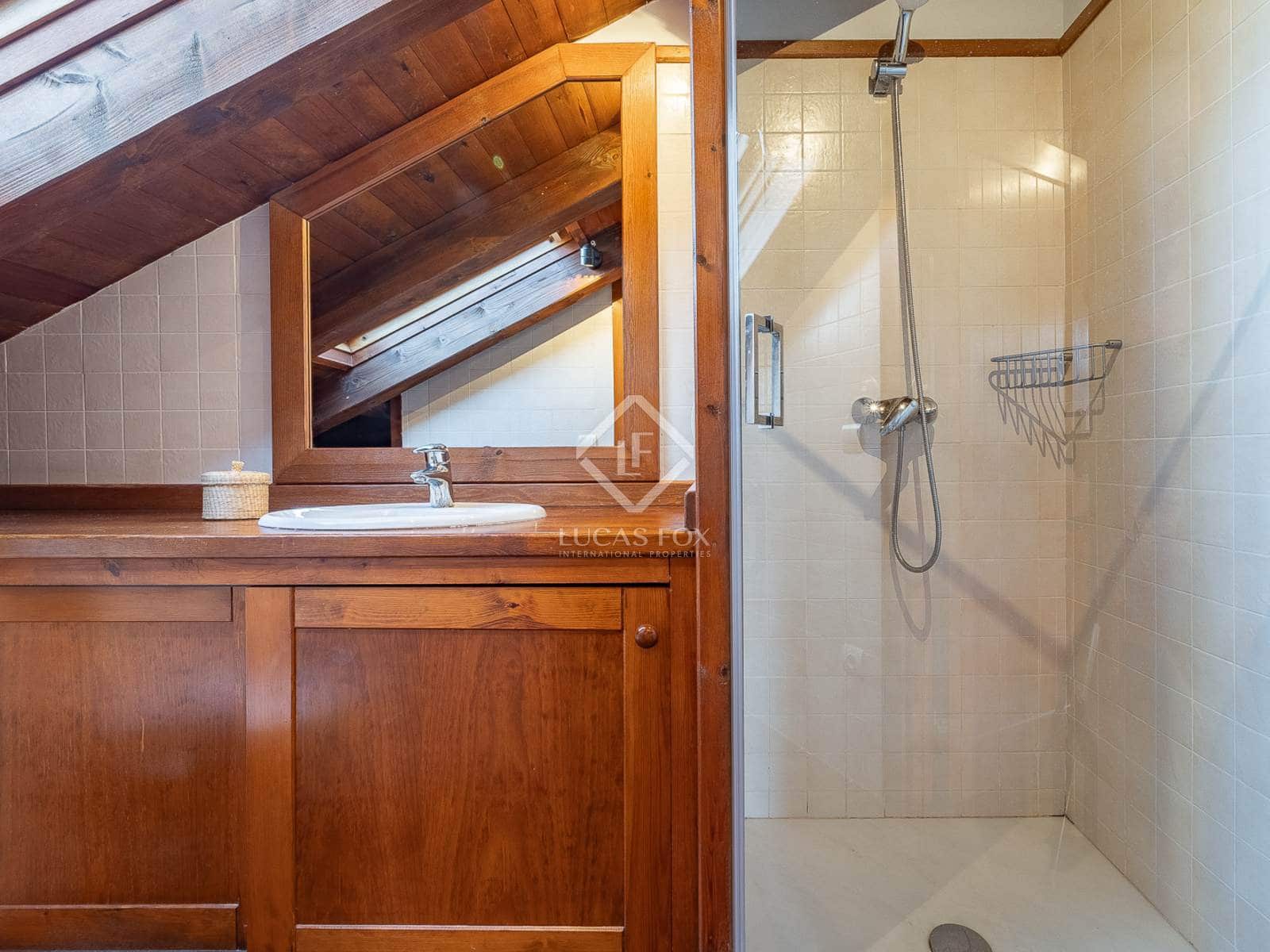 4 soveværelse Villa til salg i Fontanals de Cerdanya med garage - € 750.000 (Ref: 8807168)