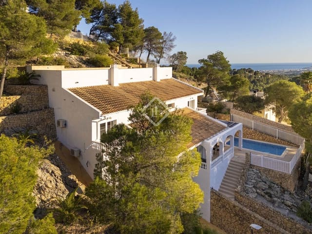 3 Zimmer Villa zu verkaufen in Altea mit Pool Garage - 749.000 € (Ref: 8807470)
