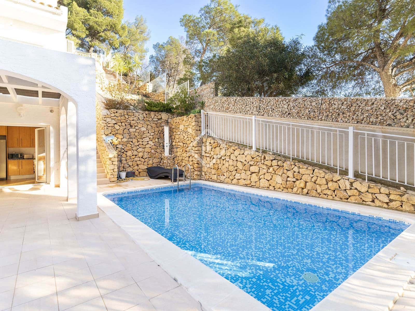 3 bedroom Villa for sale in Altea with pool garage - € 749,000 (Ref: 8807470)