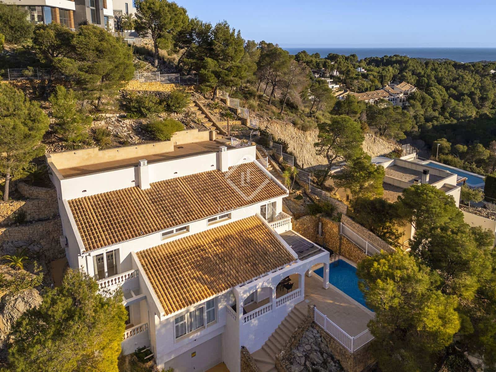 3 bedroom Villa for sale in Altea with pool garage - € 749,000 (Ref: 8807470)