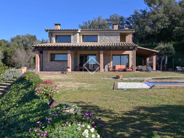 5 slaapkamer Villa te koop in Santa Cristina d'Aro met zwembad garage - € 1.450.000 (Ref: 8807473)