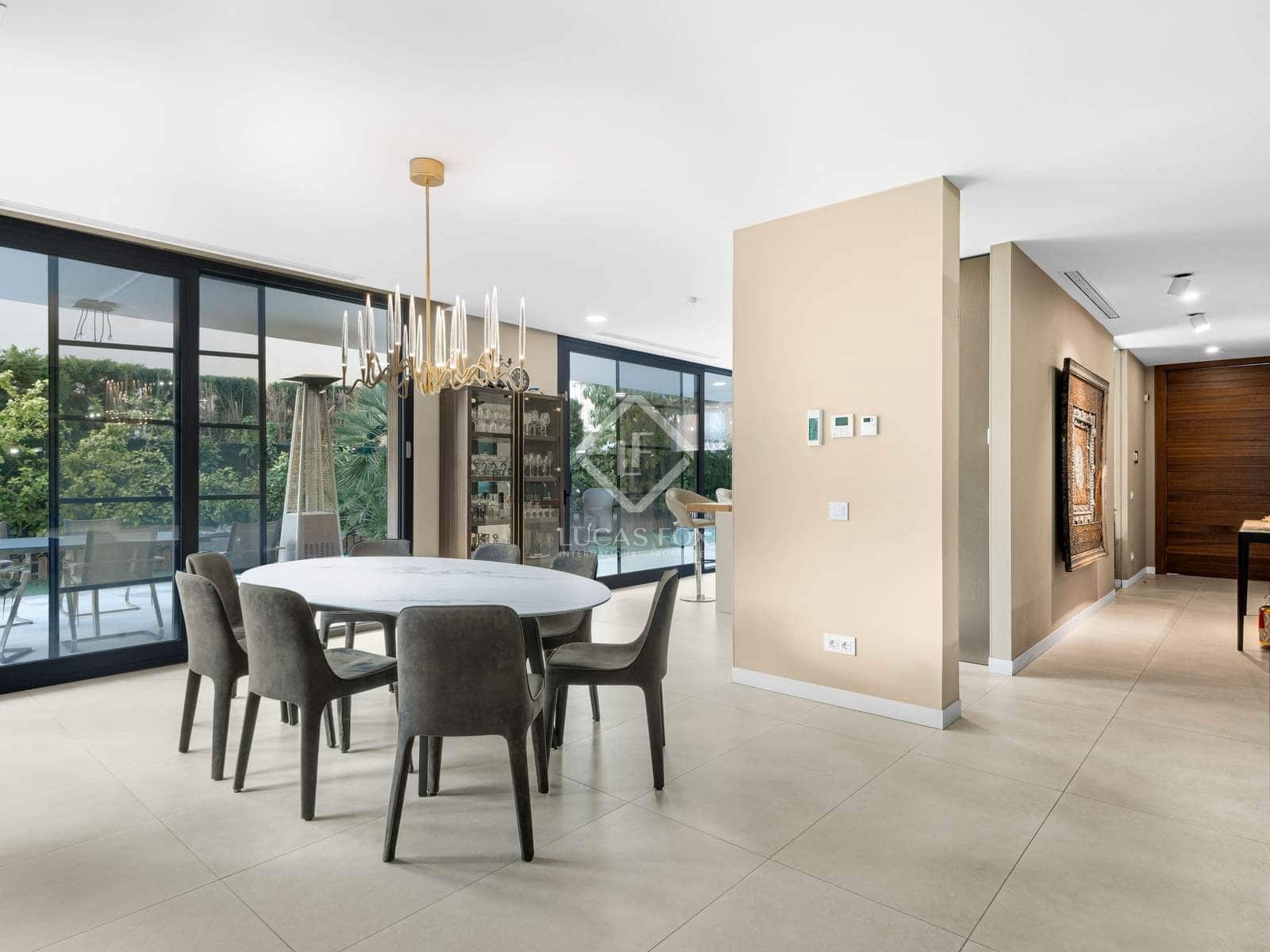 4 slaapkamer Villa te koop in Alicante stad met garage - € 3.150.000 (Ref: 8810384)