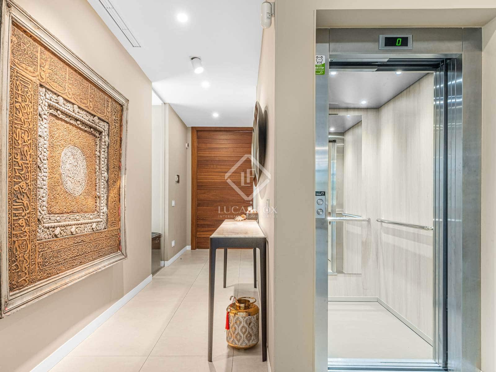 4 slaapkamer Villa te koop in Alicante stad met garage - € 3.150.000 (Ref: 8810384)